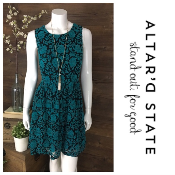 Altar'd State Dresses & Skirts - Altar’d State Vintage Floral Dress